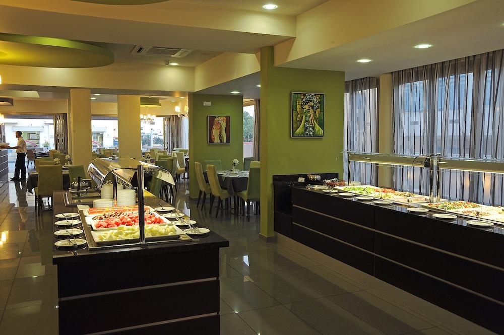 Euronapa Hotel Apartments Agia Napa Exterior foto