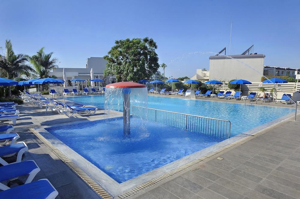 Euronapa Hotel Apartments Agia Napa Exterior foto