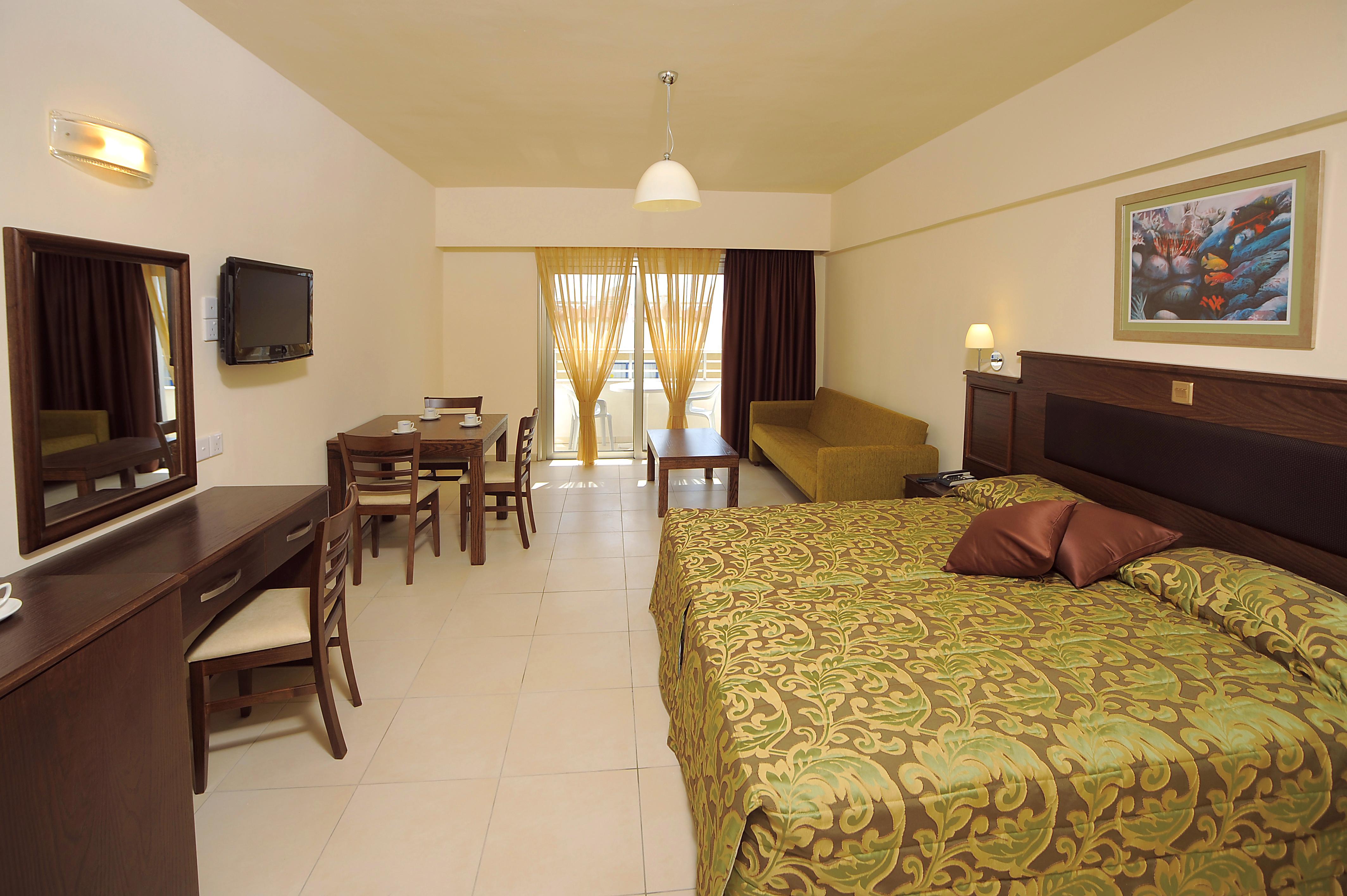 Euronapa Hotel Apartments Agia Napa Exterior foto