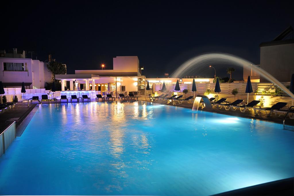 Euronapa Hotel Apartments Agia Napa Exterior foto