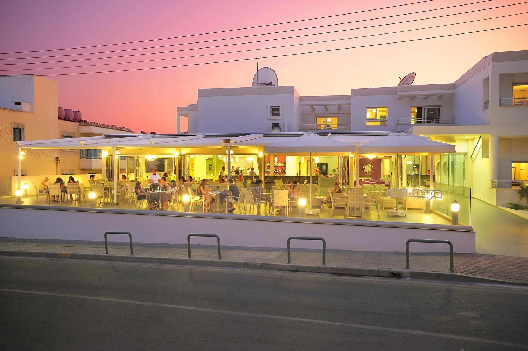 Euronapa Hotel Apartments Agia Napa Exterior foto