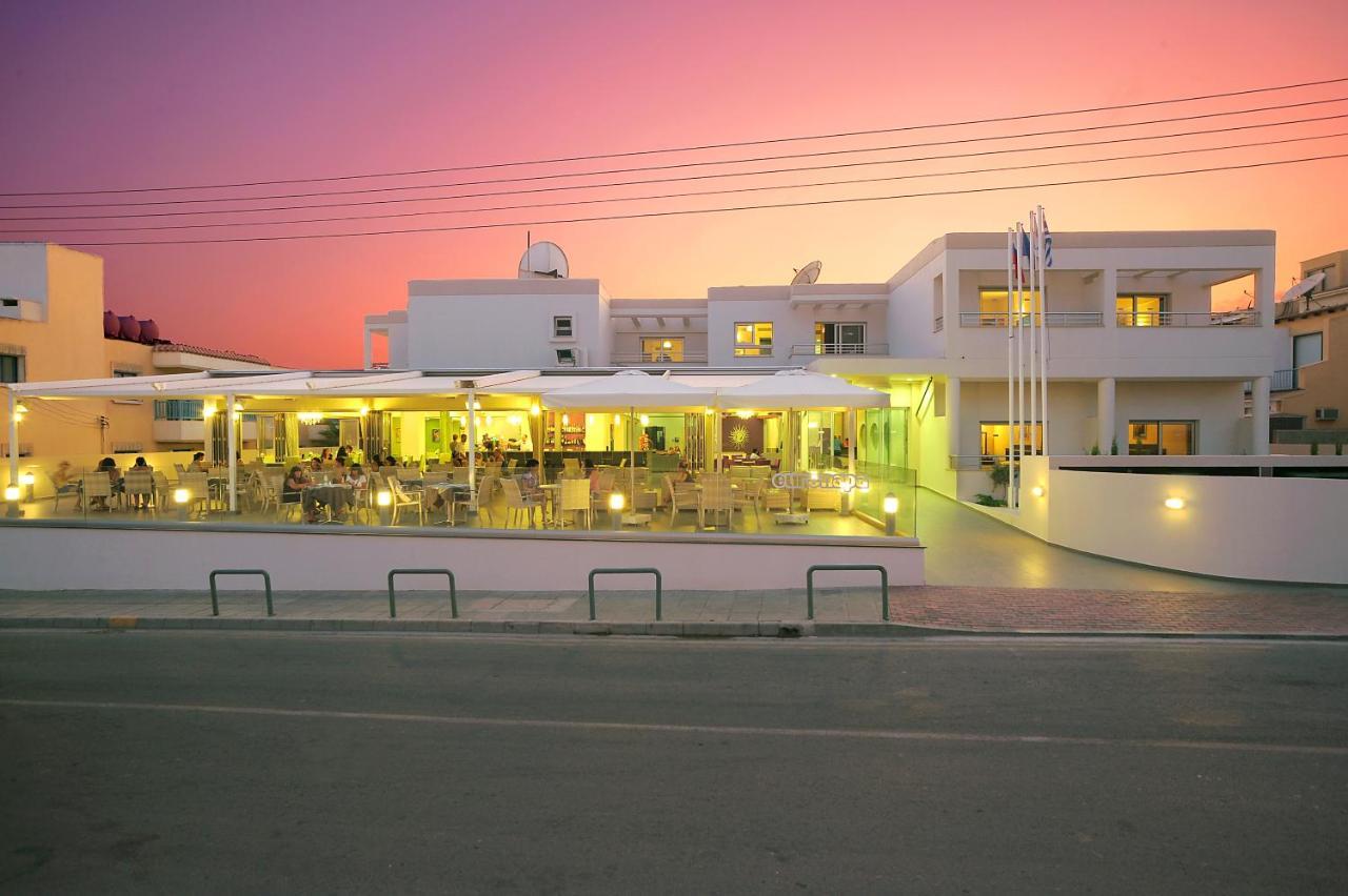 Euronapa Hotel Apartments Agia Napa Exterior foto
